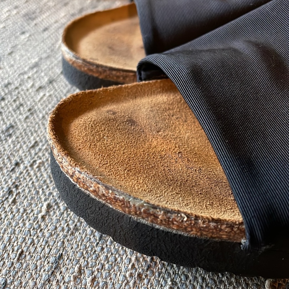 NAOT Alana size 37 black stretch slides - Picture 12 of 12